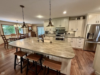 Very rare opportunity to live on Lamb Lake with a level front - photo 25