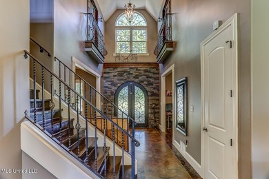 Live in Your Second Favorite Resort Vacation: Serene 5-Bedroom - photo 7