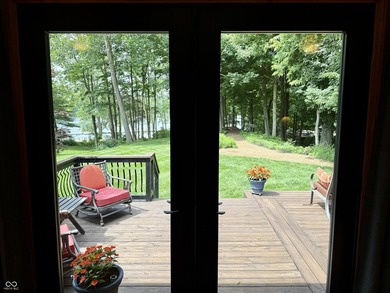 Very rare opportunity to live on Lamb Lake with a level front - photo 32