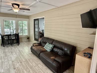 Very rare opportunity to live on Lamb Lake with a level front - photo 37