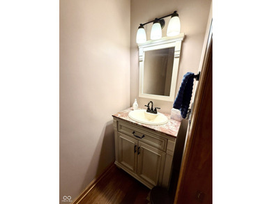 Very rare opportunity to live on Lamb Lake with a level front - photo 47