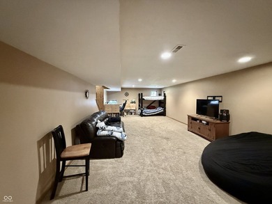 Very rare opportunity to live on Lamb Lake with a level front - photo 50
