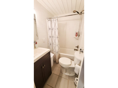 Great location, 0.2 miles from the pool. Newly Redone, 2BR - photo 7