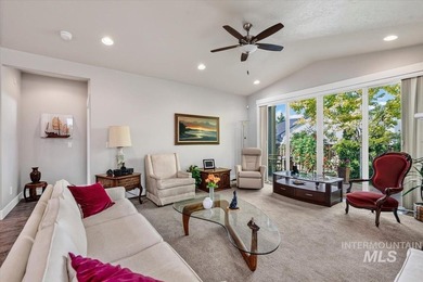Beautifully designed with timeless Mid-Century Modern style - photo 8