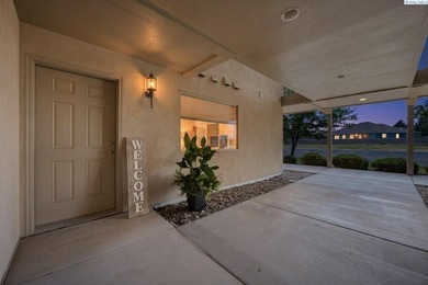 MLS# 294360 Welcome home to the Condos at Canyon Lakes. This - photo 2