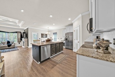 LOCATION! GATED COMMUNITY! MOVE IN READY! RENTALS SIX MONTHS OR - photo 13