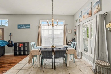 Spacious 4-bedroom, 2-bath home situated on a desirable corner - photo 13