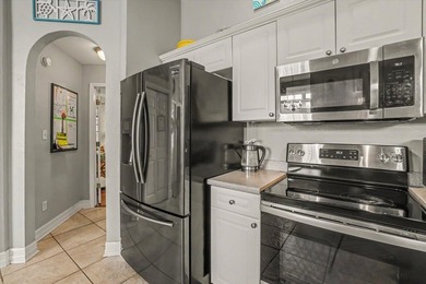 Spacious 4-bedroom, 2-bath home situated on a desirable corner - photo 20