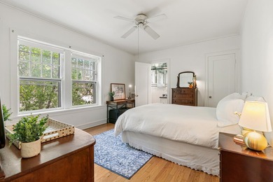 Set within a landmark Georgian Revival building, the unit is - photo 22