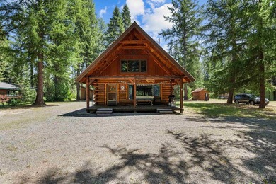 Cozy rustic log cabin in beautiful Donnelly,Idaho! This cabin is - photo 4