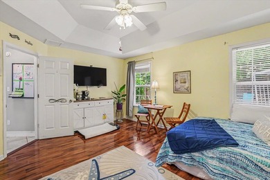 Spacious 4-bedroom, 2-bath home situated on a desirable corner - photo 24