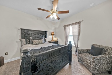 LOCATION! GATED COMMUNITY! MOVE IN READY! RENTALS SIX MONTHS OR - photo 26