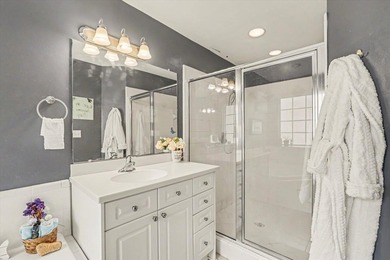 Spacious 4-bedroom, 2-bath home situated on a desirable corner - photo 27
