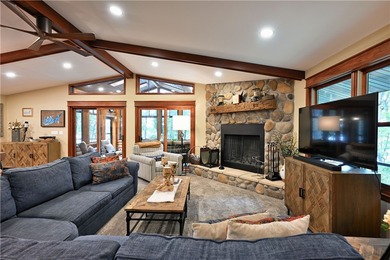 Exquisite lakefront estate on Victory Heights showcasing 240 - photo 8
