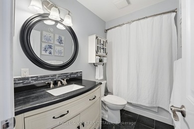 Welcome to 11805B Highway 38, a breathtaking waterfront bungalow - photo 29