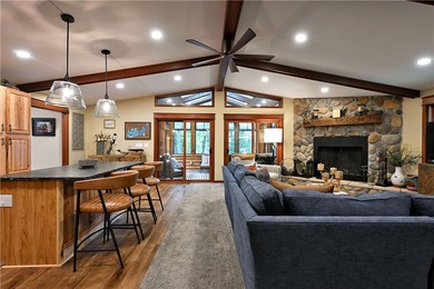 Exquisite lakefront estate on Victory Heights showcasing 240 - photo 9