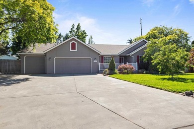 MLS# 294363 Nestled quietly at the end of a serene cul-de-sac - photo 1