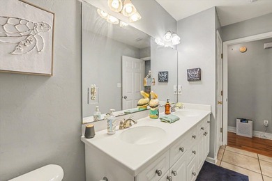 Spacious 4-bedroom, 2-bath home situated on a desirable corner - photo 34