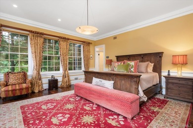 Welcome to 4 Clock Tower Lane - A Private Estate in Prestigious - photo 9
