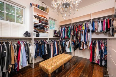 Welcome to 4 Clock Tower Lane - A Private Estate in Prestigious - photo 10