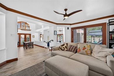 Highly updated home on the golf course with pool/spa overlooking - photo 8