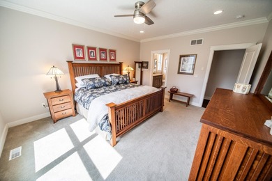 Welcome to this stunning 3-bedroom, 3-bathroom slab-on-grade - photo 23