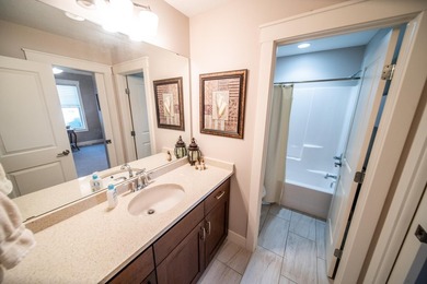 Welcome to this stunning 3-bedroom, 3-bathroom slab-on-grade - photo 27