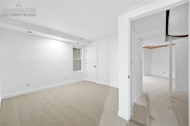 Architecturally striking and beautifully reimagined, this Frank - photo 38