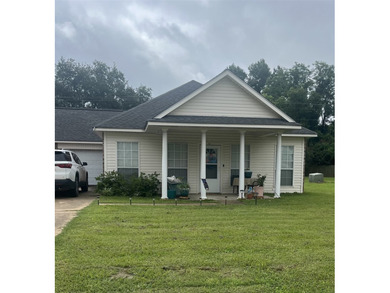 Lovely patio home in Melrose Estate. There are two bedrooms and - photo 1