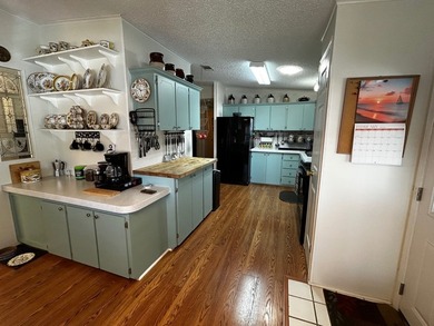 Motivated sellers, open to offers! Mortgage available! This - photo 5