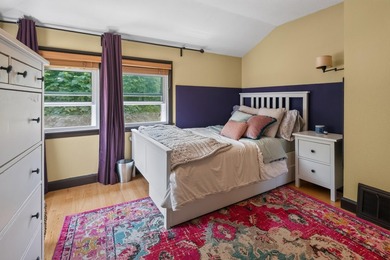 Meticulously maintained and move-in ready, this charming - photo 12
