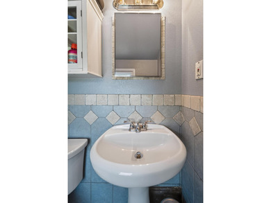 Meticulously maintained and move-in ready, this charming - photo 18