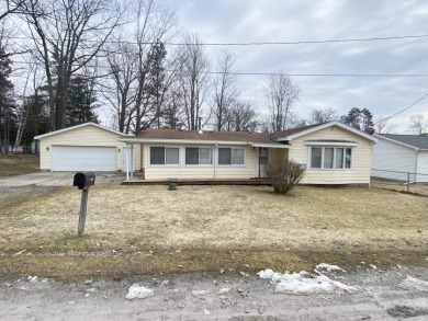 1,348 SF, 2 Bedroom, 1 Bath Home with Long Lake Access - photo 1