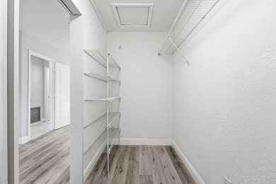 Beautifully updated 3 bedroom, 2 bath pool home in a desirable - photo 20