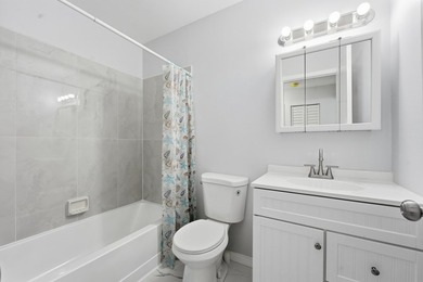 Beautifully updated 3 bedroom, 2 bath pool home in a desirable - photo 23