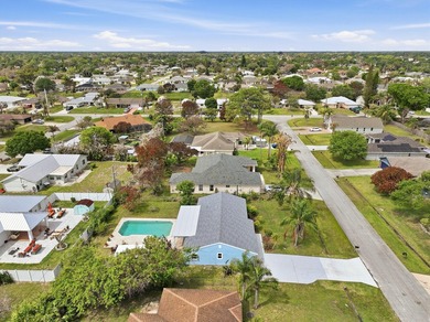 Beautifully updated 3 bedroom, 2 bath pool home in a desirable - photo 45
