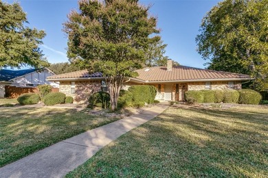 Lake Grapevine Home For Sale in Trophy Club Texas