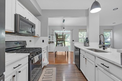 Welcome home to one of the largest units in the community! - photo 4