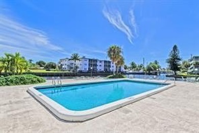 Beautiful waterfront condo located on the 1st floor with water - photo 11