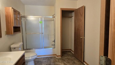 324 Circle R delivers easy living, smart storage, and a - photo 22