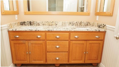 Welcome to this excellently maintained Cape Cod in the heart of - photo 27