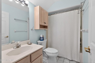 WELCOME TO THIS BEAUTIFUL 3 BEDROOM, 3 FULL BATH, 2-CAR GARAGE - photo 32