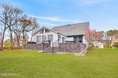WELCOME TO THIS BEAUTIFUL 3 BEDROOM, 3 FULL BATH, 2-CAR GARAGE - photo 39