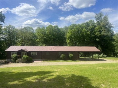 Lake Home For Sale in Loyalhanna, Pennsylvania
