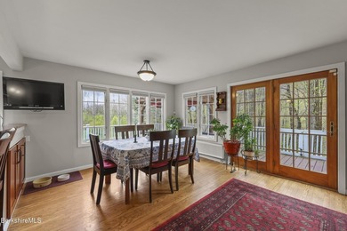 Lovingly maintained contemporary Cape set on just over an acre - photo 13