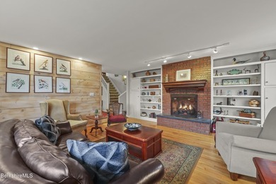 Lovingly maintained contemporary Cape set on just over an acre - photo 22