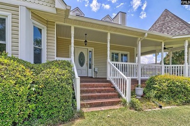 Welcome to this charming and beautifully updated 3-bedroom - photo 2