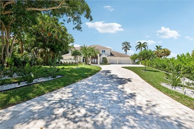 Welcome to 526 Point Lane in beautiful Vero Beach! This - photo 2
