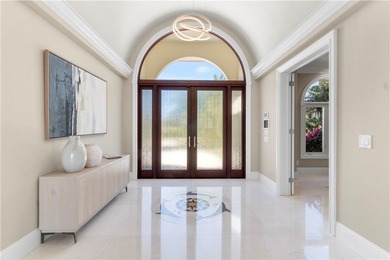Welcome to 526 Point Lane in beautiful Vero Beach! This - photo 3