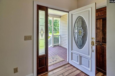 Welcome to this charming and beautifully updated 3-bedroom - photo 4
